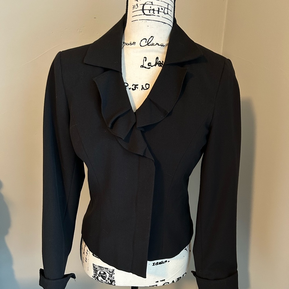 Signature by Larry Levine Black Ruffle-Front Blazer